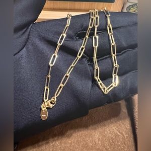 Brand new 18K Saudi gold paperclip necklace